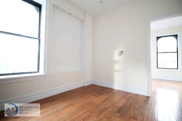 Rented by Metropolitan Property Group | media 19