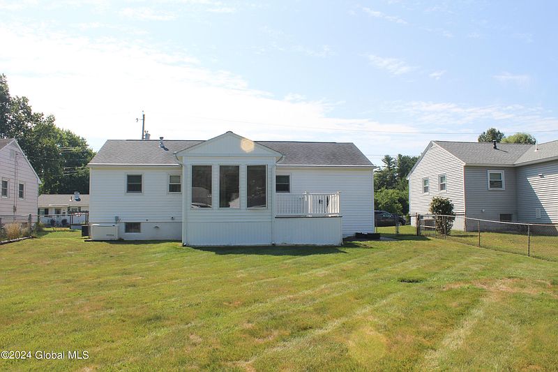 2nd image of 219 Manchester Road