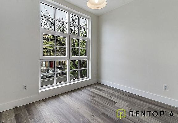 5th image of 2337 Bedford Ave #4Q
