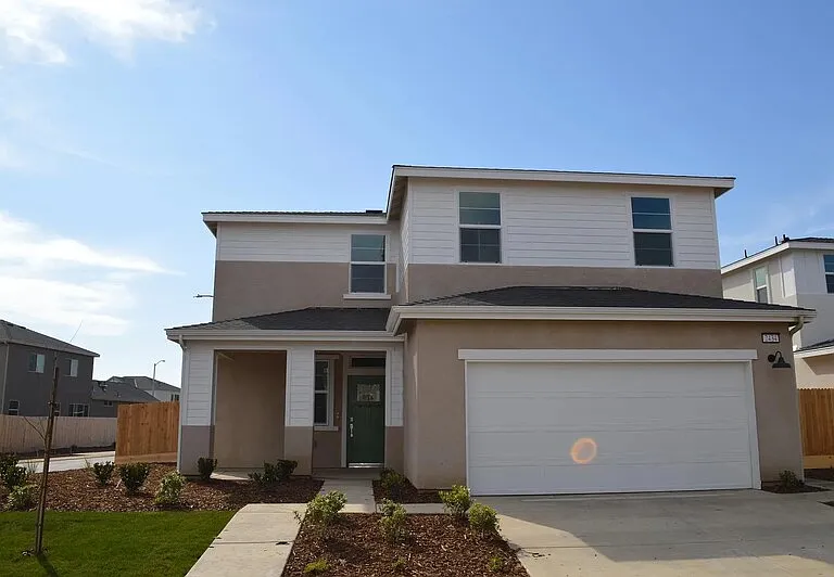 2434 Urdaneta Way — Photo 1