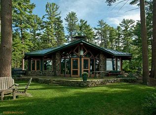 17 Folcutt Rd, Kittery Point, ME 03905