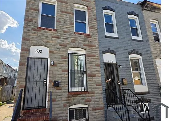 500 N Port St — Photo 2