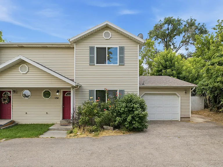 154 N 800 E — Photo 1