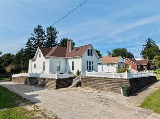 424 E Wood St, Paris, IL 61944