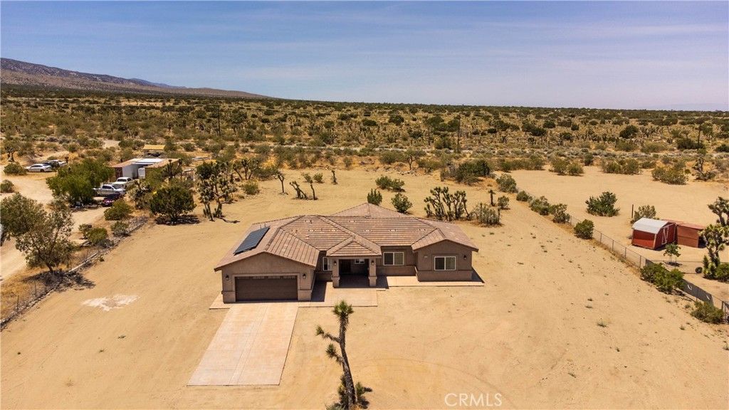 11462 Prado Rd, Pinon Hills, CA - View 2