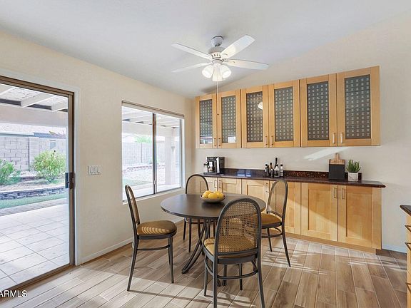 5th image of 3826 W PARK VIEW Lane