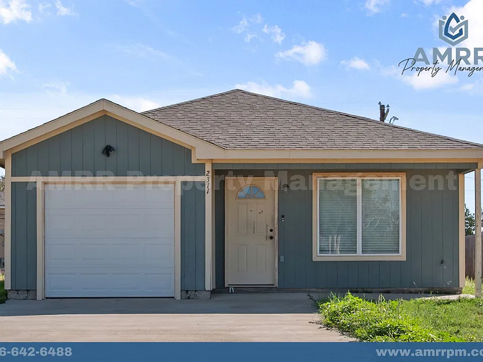 2311 Cedar Ave