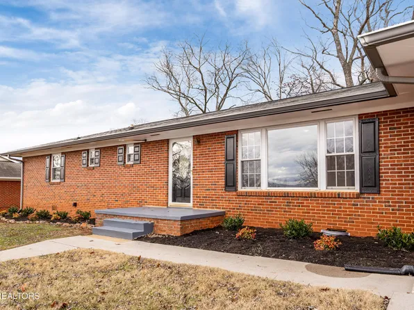 107 Mesa Rd, Maryville, TN 37804