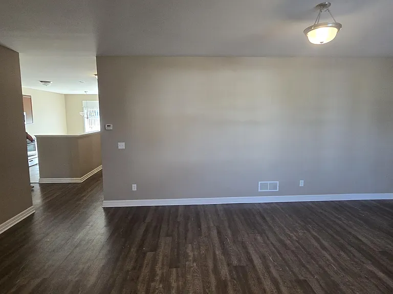 9145 Southdown Ln — Photo 11
