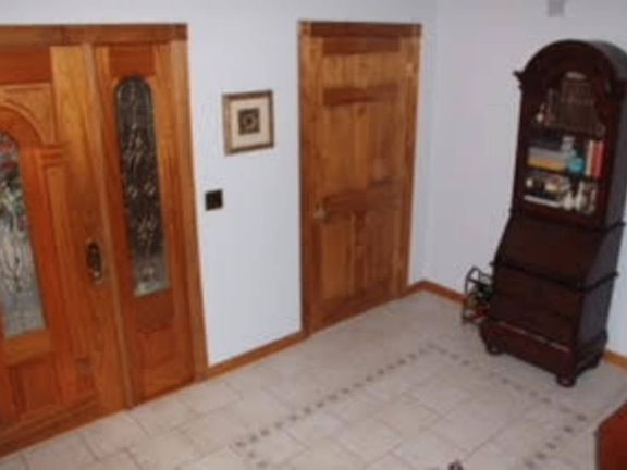 5th image of 657 Craig Ave
