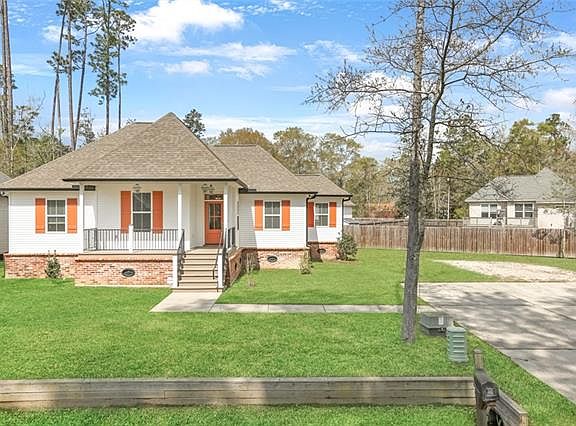 3rd image of 60495 Dresden Dr