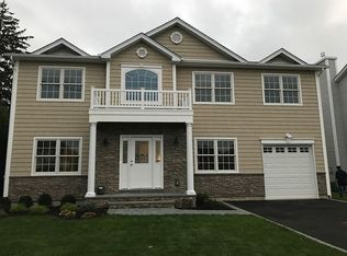 87 Northern Pkwy W, Plainview, NY 11803
