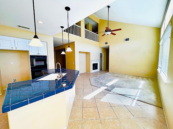 5th image of 25221 Silverwood Ln