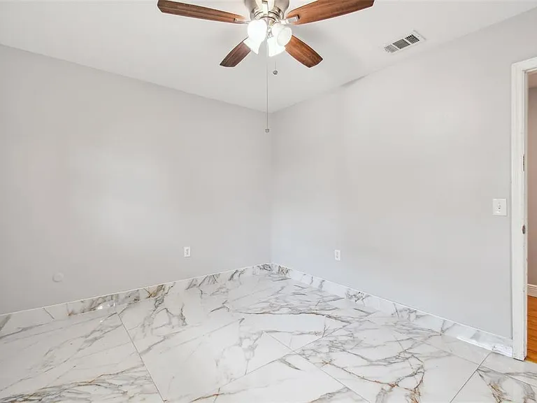 1302 Brandonwood Dr — Photo 40