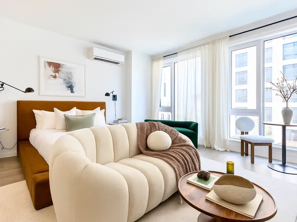 953 Dean Street image 2 of 9