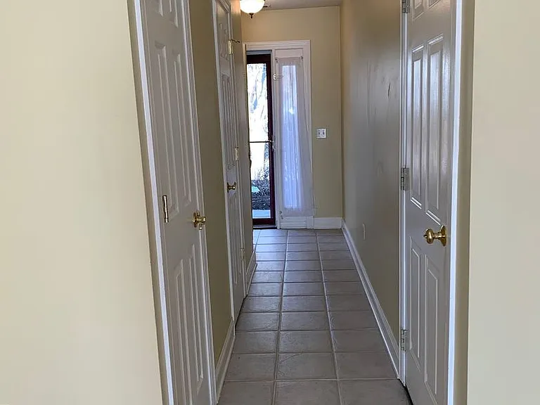 330 Pin Oak Dr — Photo 18