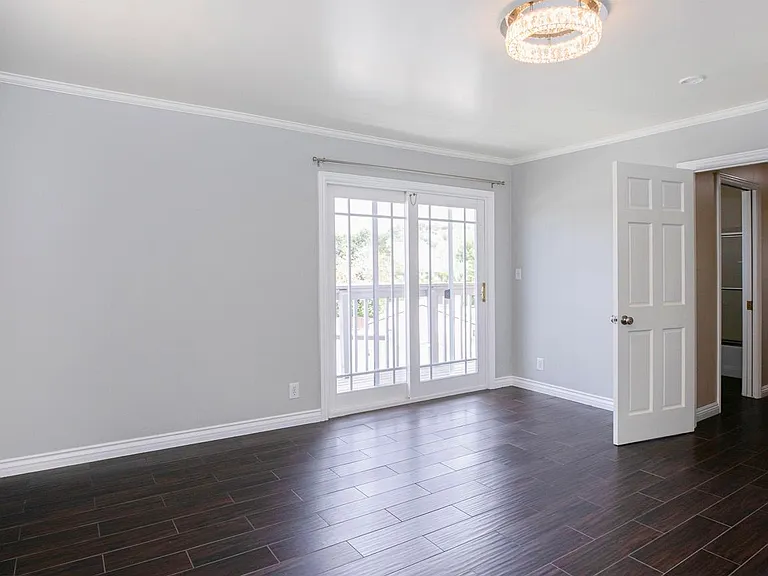 11029 Eldora Ave — Photo 58