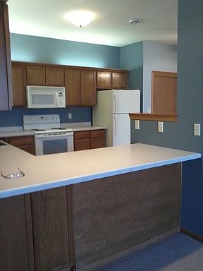 5th image of 3360 E College Ave