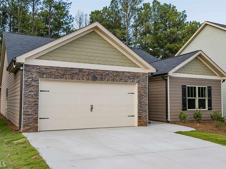 2nd image of 528 Great Oak Pl