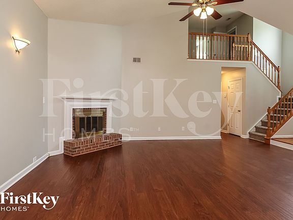 3rd image of 13224 Greycrest Dr