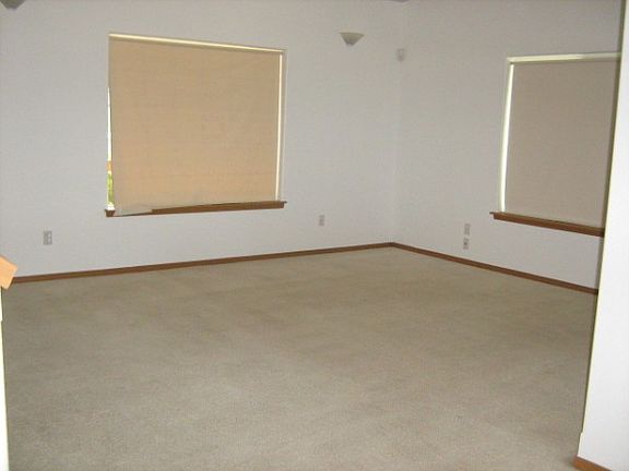 4th image of 17726 Clear Lake Blvd SE