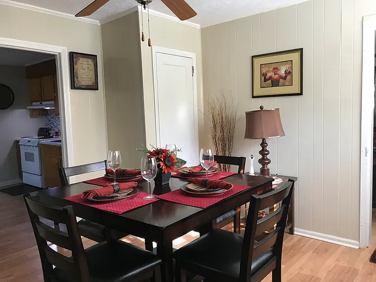 315 Bluff Ave — Photo 4