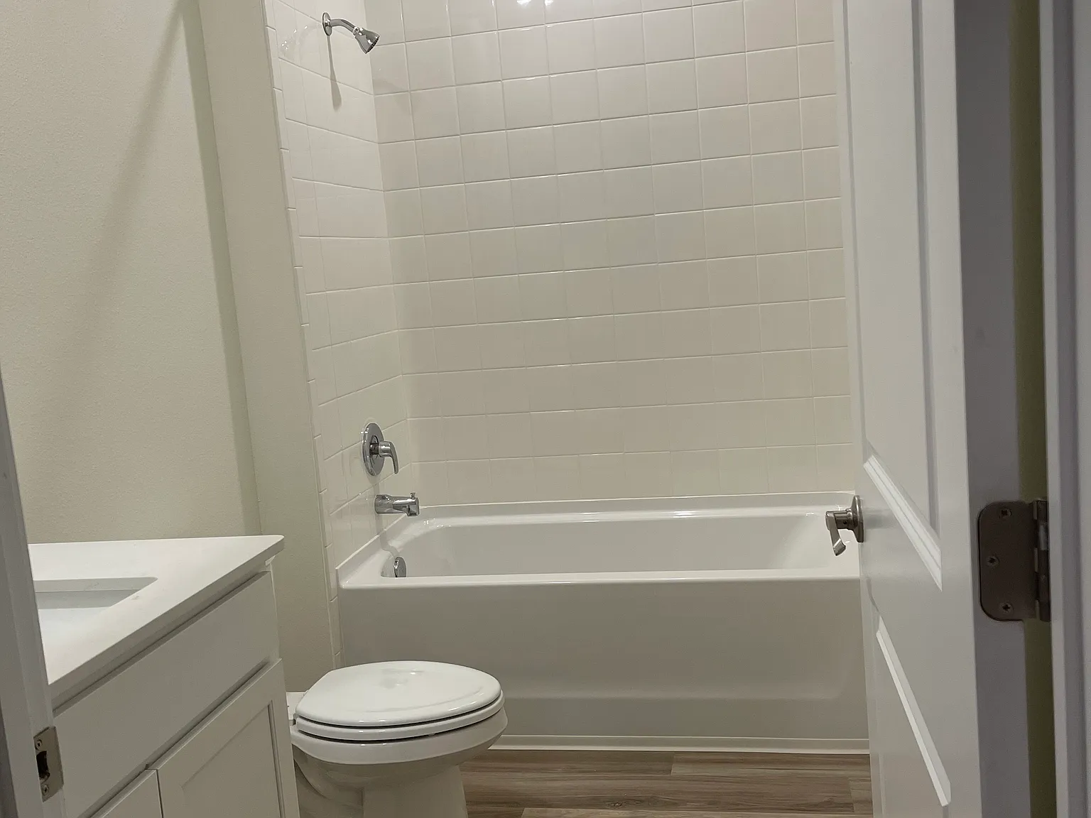 4 bed, 1774 sqft, $2,595 — Photo 4