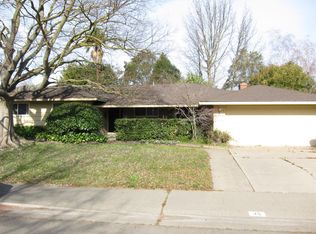 35 Shoreline Cir, Sacramento, CA 95831
