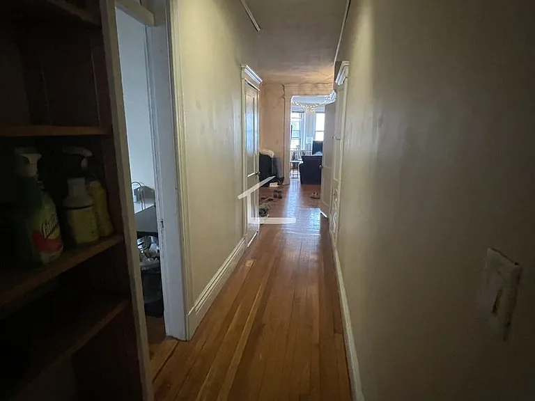 12 Euston St #1 — Photo 7