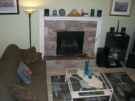 4th image of 1228 Island Ave