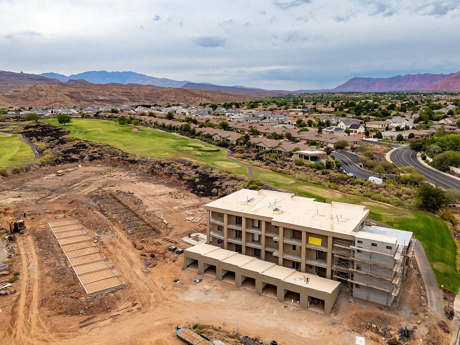 271 N Country Ln #60