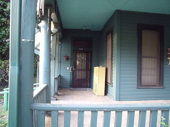 4th image of 418 Dallas St APT 1
