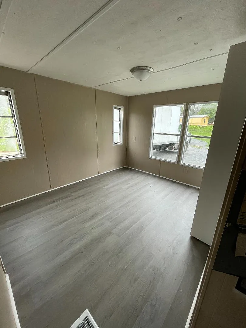 110 Jay Court — Photo 4