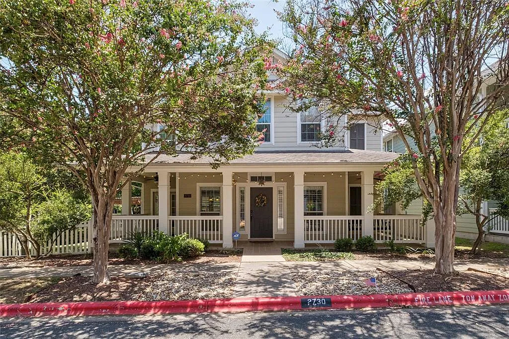 4 bed, 3.0 bath, 2205 sqft, $4,800 — Photo 2