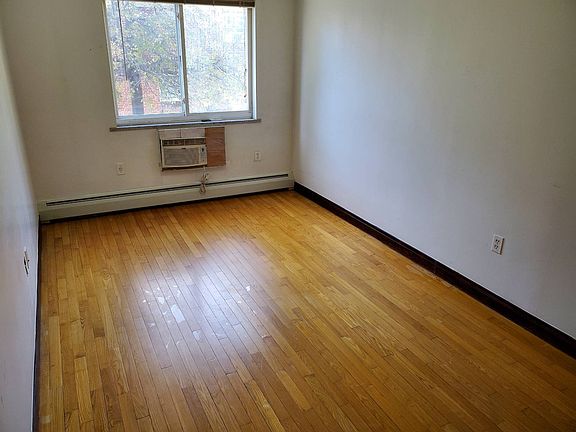 5th image of 40-14 194th St Floor 2