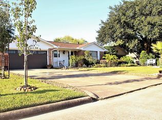 6414 Menwood Cir, Houston, TX 77088