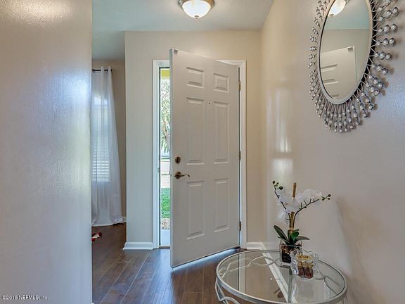 4th image of 569 Prosperity Lake Dr