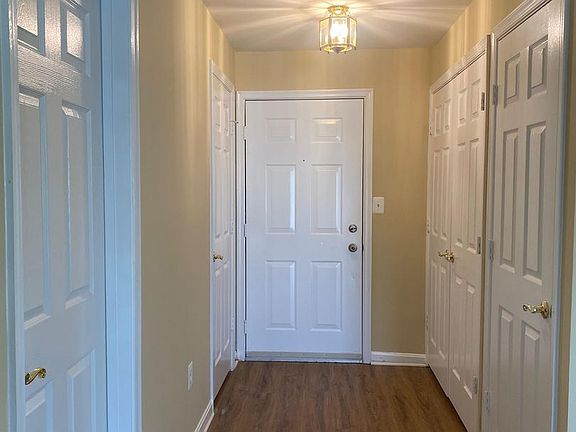 2nd image of 184 Kendrick Pl APT 26