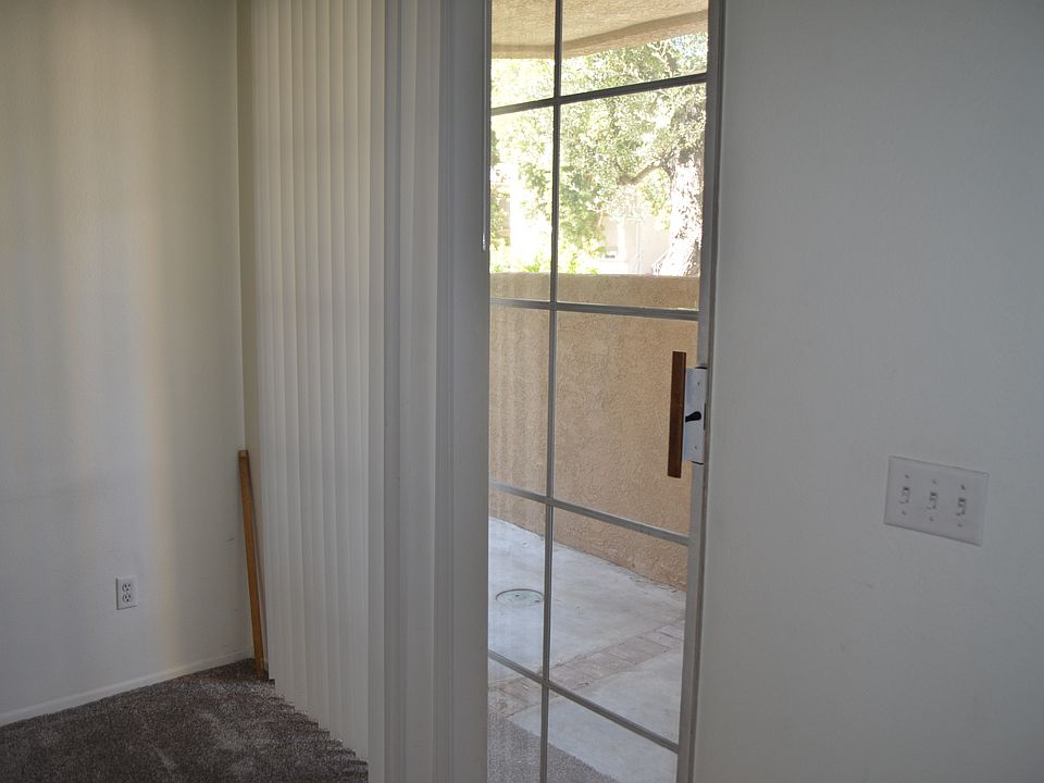 1st image of 23731 Del Monte Dr Unit 181