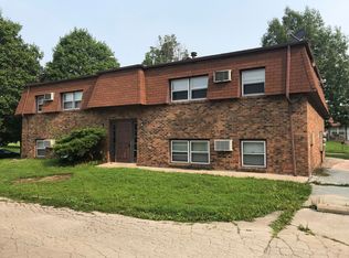 112 College Park Ct APT 4, Normal, IL 61761