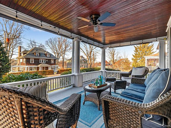 4th image of 9 Ridgeview Avenue