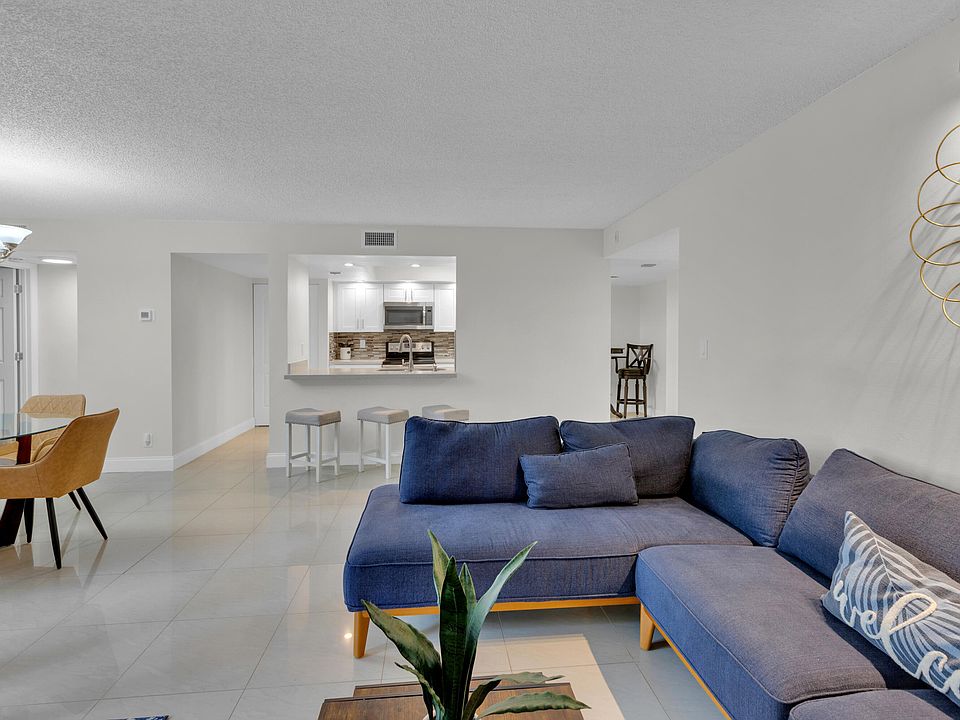 1st image of 955 Dotterel Rd APT 2104