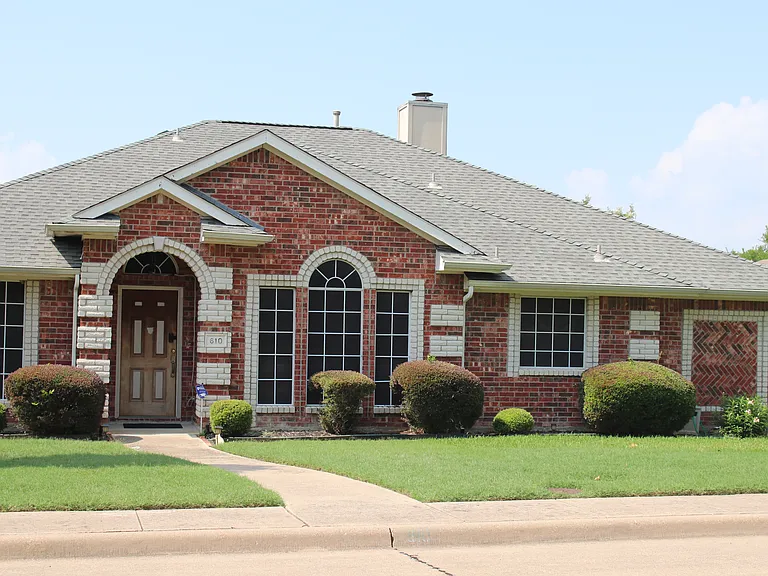 610 Big Oak Ct — Photo 1