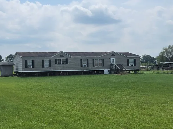 451 Moonlight Rd, Opelousas, LA 70570