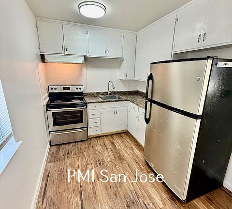4th image of 807 Farm Dr #3