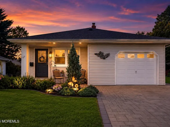 27 Montserrat Street, Toms River, NJ 08757