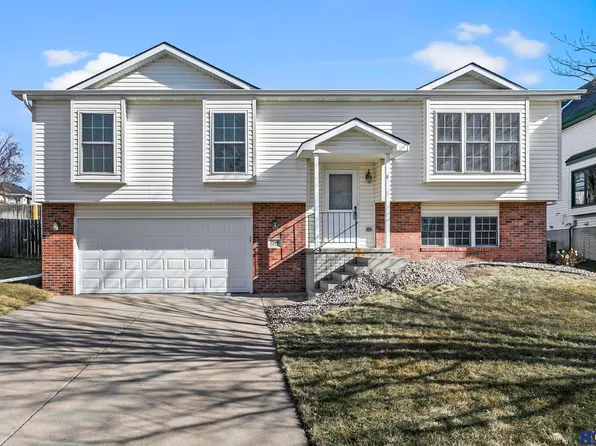 7548 Whitlock Pl, Lincoln, NE 68516