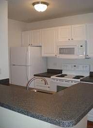 1st image of 362 Glenwood Dr APT 204