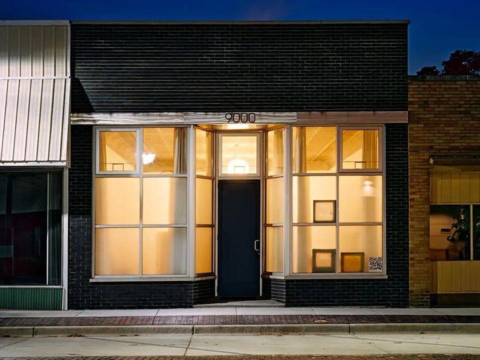 Right in the middle of the Village of Baroda