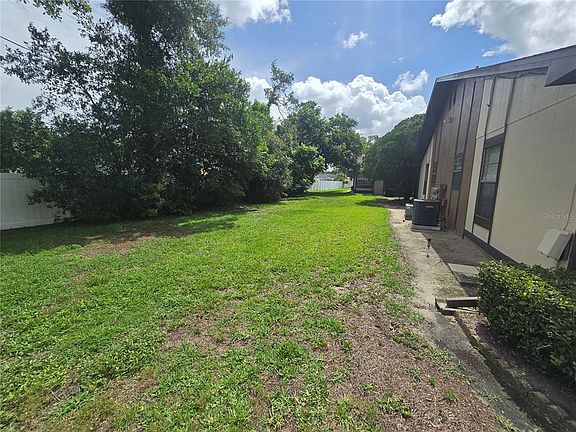 3rd image of 4632 BLOSSOM BOULEVARD #4632